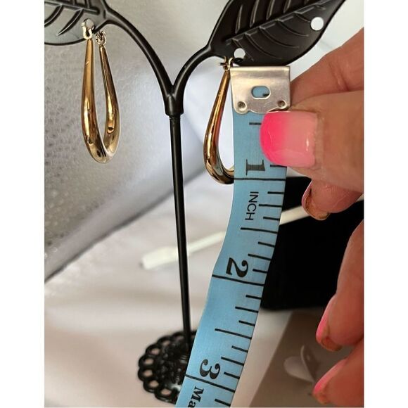 Goldtone Oval Drop Earrings Sensitive Skin NWT - Picture 5 of 5